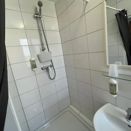 Ξενοδοχείο Monopol Χίλντεν