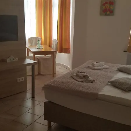 Ξενοδοχείο Monopol Χίλντεν