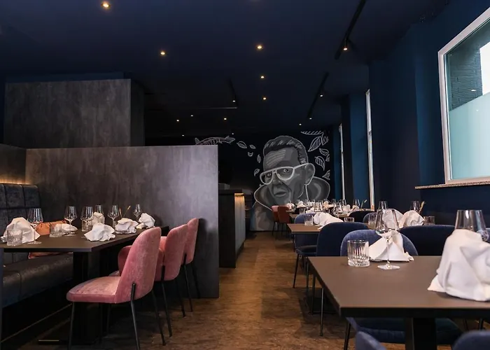 Monopol Hotel 3*